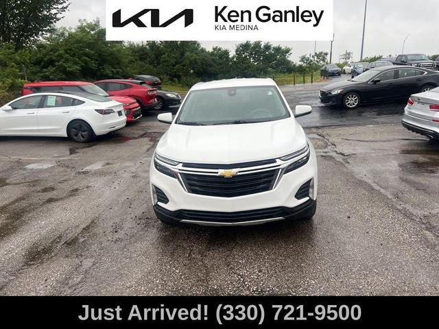 Photo of 2022 Summit White Chevrolet Equinox