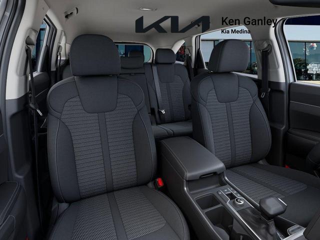 Photo of 2026 GLACIALWHITEPEA Kia Sorento