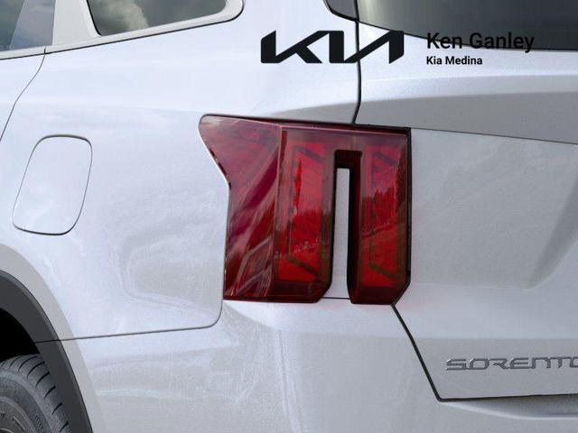 Photo of 2026 GLACIALWHITEPEA Kia Sorento