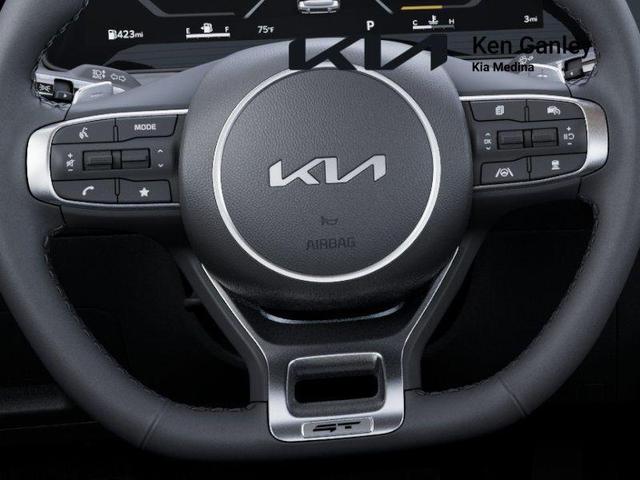 Photo of 2026 AURORABLACKPEAR Kia K5
