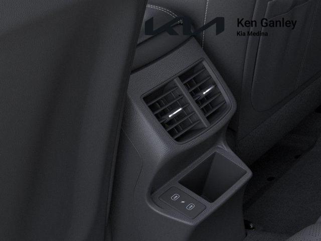 Photo of 2026 Dark Ocean Blue Kia Seltos