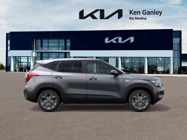 Photo of 2026 Steel Gray Kia Seltos