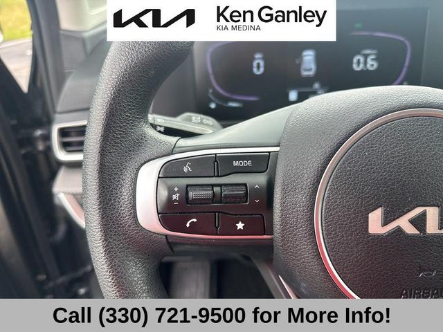 Photo of 2023 Gravity Gray Kia Sportage