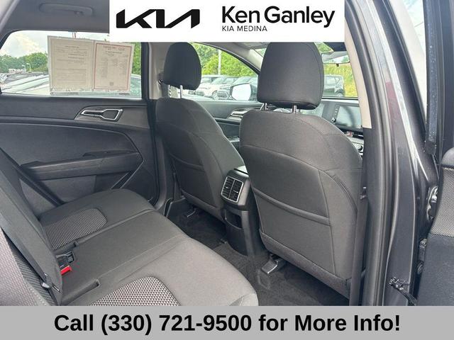Photo of 2023 Gravity Gray Kia Sportage