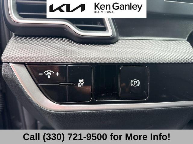 Photo of 2023 Gravity Gray Kia Sportage