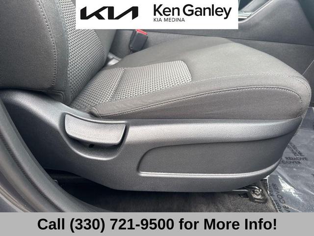 Photo of 2023 Gravity Gray Kia Sportage