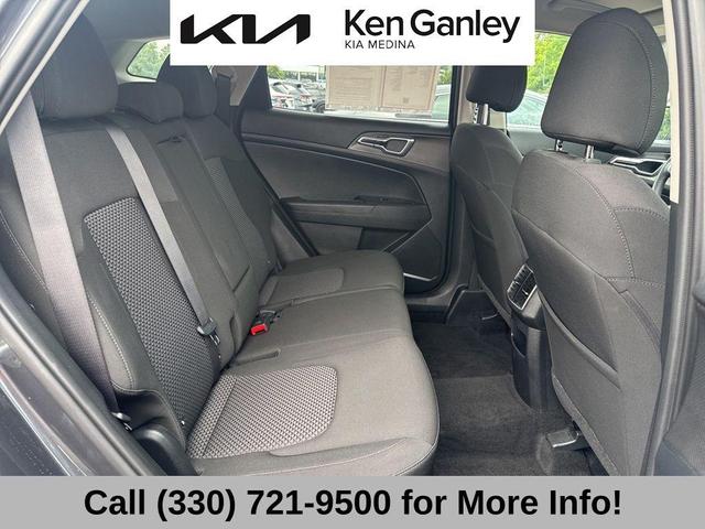 Photo of 2023 Gravity Gray Kia Sportage