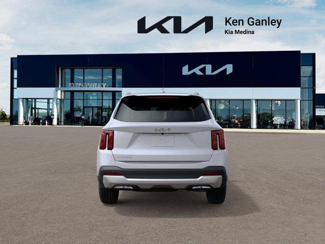 Photo of 2025 Glacial White Pearl Kia Sorento