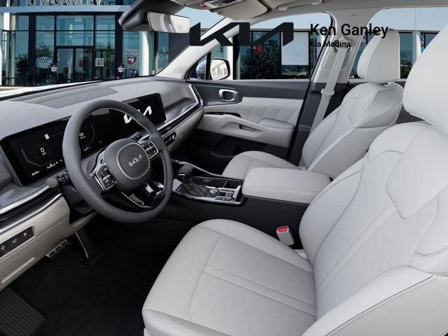 Photo of 2025 Glacial White Pearl Kia Sorento
