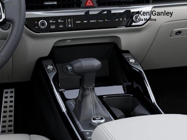 Photo of 2025 Glacial White Pearl Kia Sorento