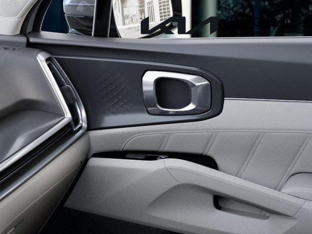 Photo of 2025 Glacial White Pearl Kia Sorento