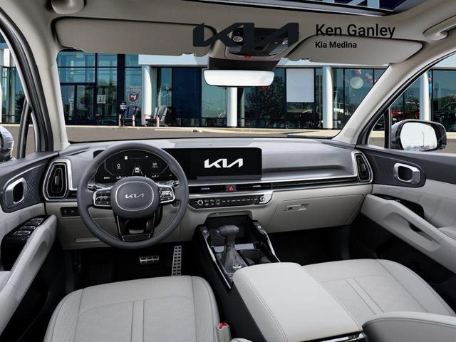 Photo of 2025 Glacial White Pearl Kia Sorento
