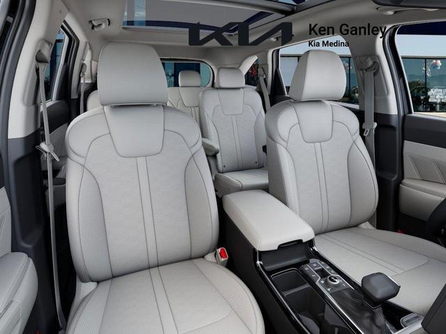 Photo of 2025 Metal Kia Sorento