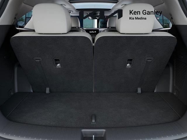 Photo of 2025 Metal Kia Sorento