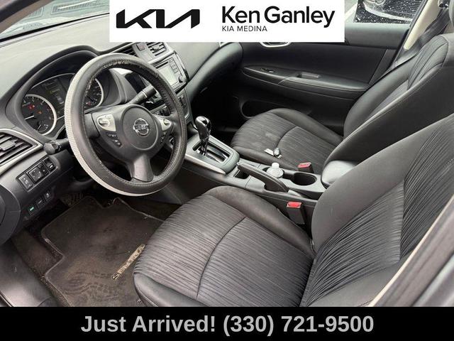 Photo of 2018 Gun Metallic Nissan Sentra