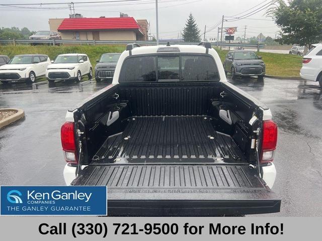 Photo of 2022 White Toyota Tacoma