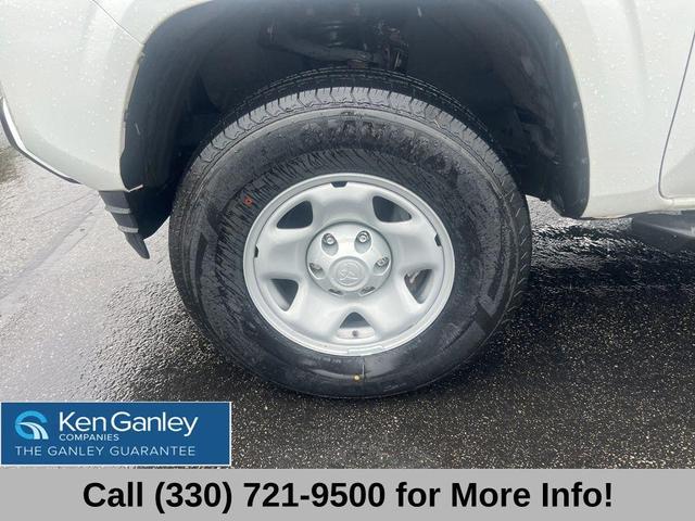 Photo of 2022 White Toyota Tacoma