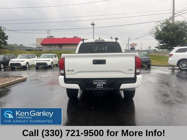 Photo of 2022 White Toyota Tacoma