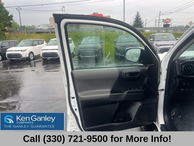Photo of 2022 White Toyota Tacoma