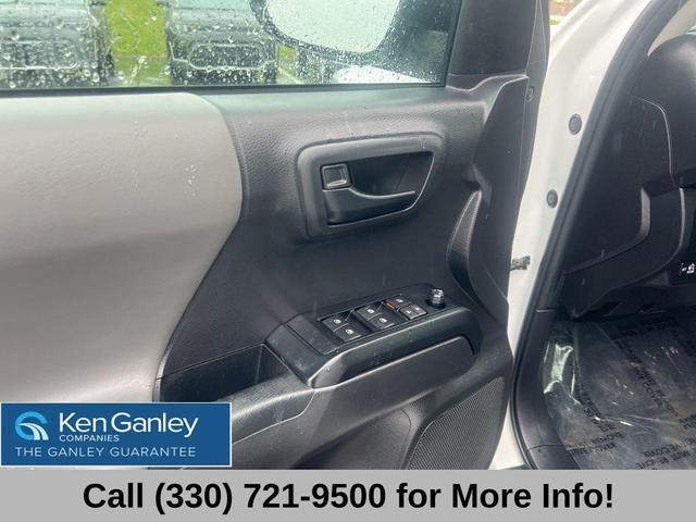 Photo of 2022 White Toyota Tacoma