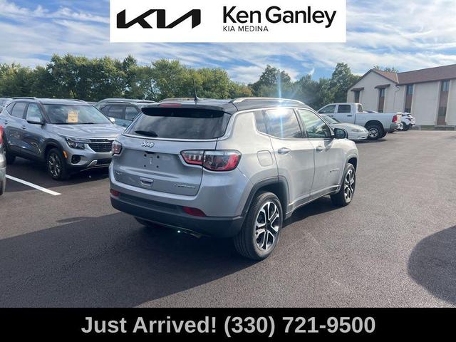 Photo of 2022 Billet Silver Metallic Clearcoat Jeep Compass