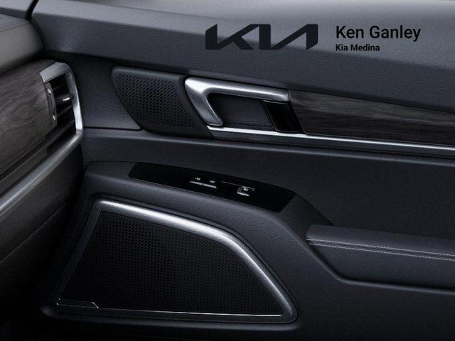 Photo of 2025 Jungle Green Kia Telluride