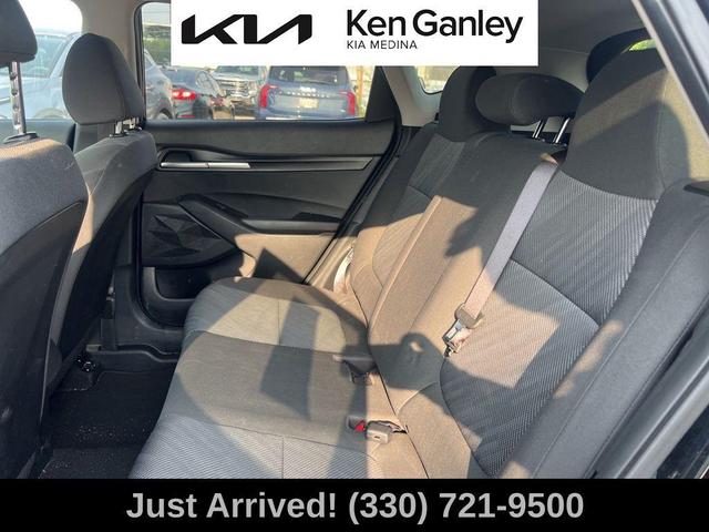 Photo of 2023 Cherry Black Kia Seltos