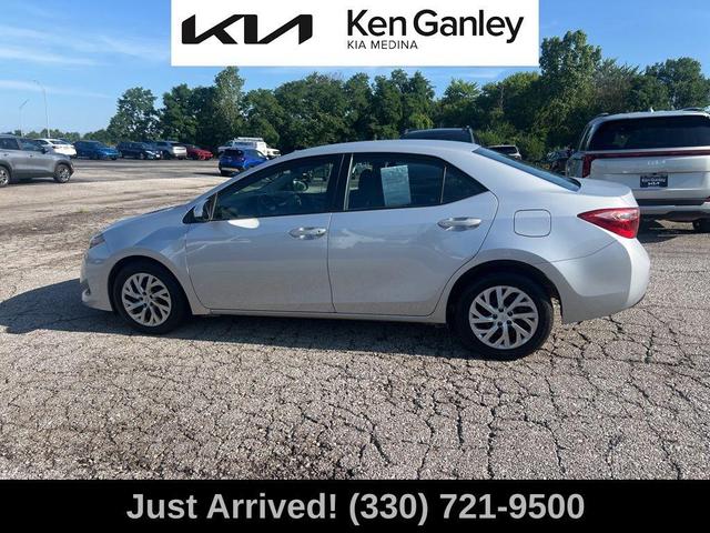 Photo of 2019 Classic Silver Metallic Toyota Corolla