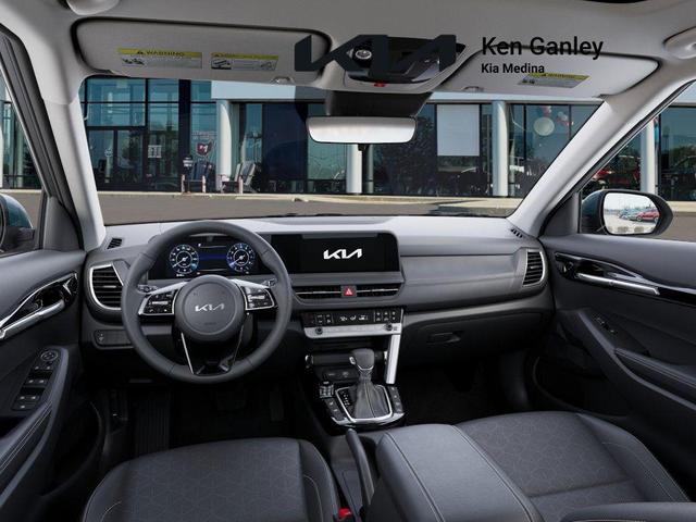 Photo of 2025 Blue Kia Seltos