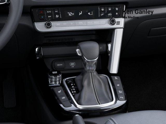 Photo of 2025 Blue Kia Seltos