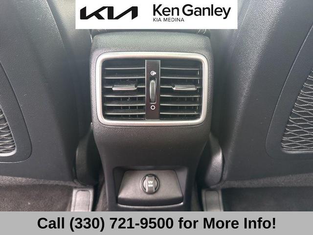 Photo of 2020 Snow White Pearl Kia Sportage