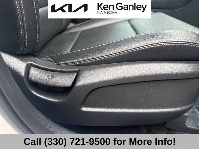 Photo of 2020 Snow White Pearl Kia Sportage