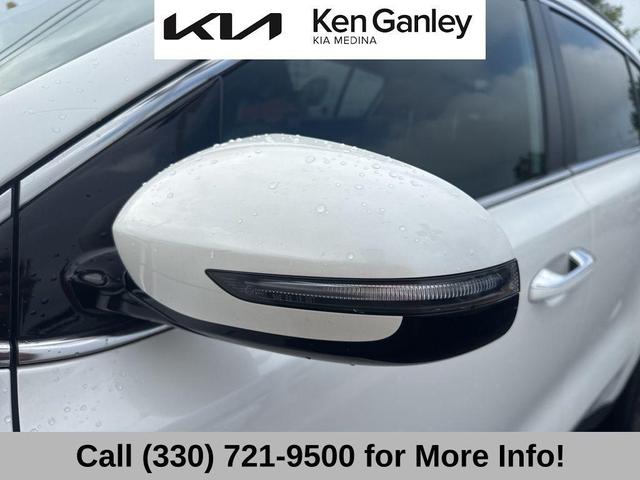 Photo of 2020 Snow White Pearl Kia Sportage