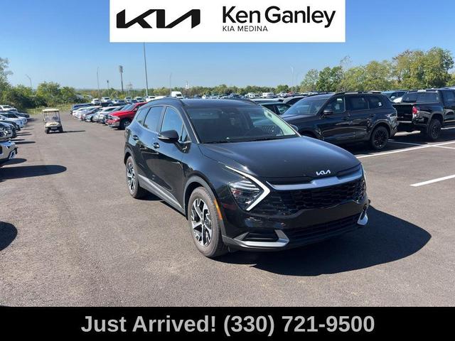 Photo of 2025 Ebony Black Kia Sportage