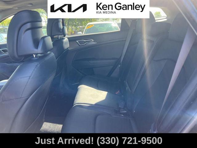 Photo of 2025 Ebony Black Kia Sportage