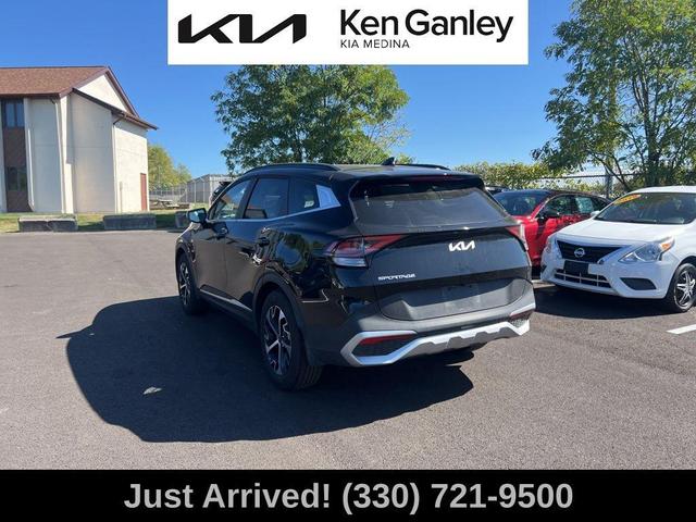 Photo of 2025 Ebony Black Kia Sportage