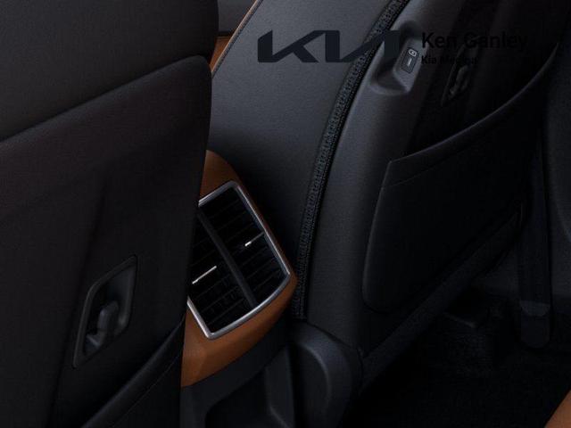 Photo of 2026 Glacial White Pearl Kia Sportage