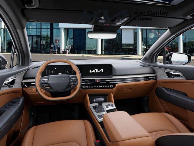 Photo of 2026 Glacial White Pearl Kia Sportage