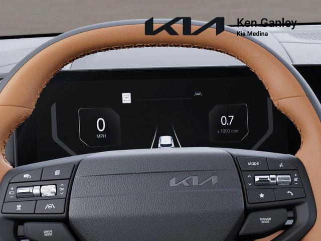 Photo of 2026 Glacial White Pearl Kia Sportage