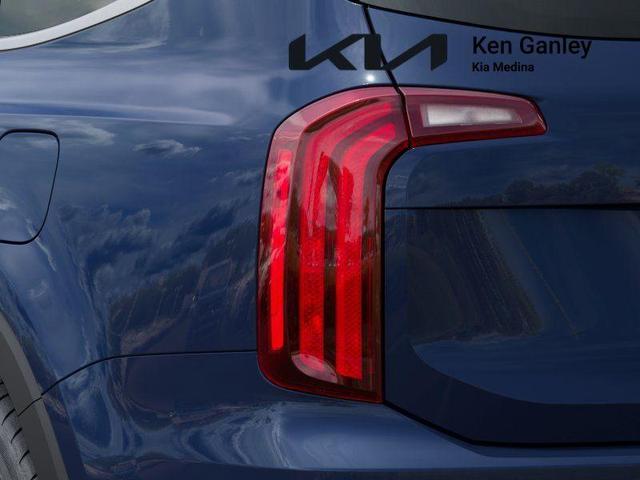Photo of 2025 Midnight Black Kia Telluride