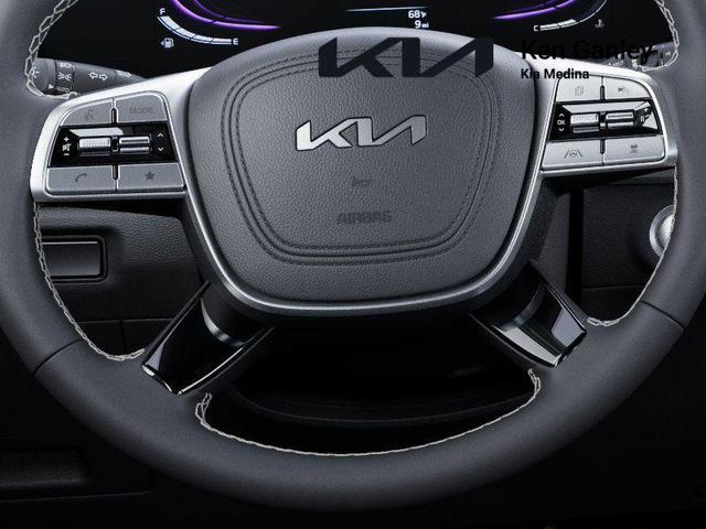 Photo of 2025 Midnight Black Kia Telluride