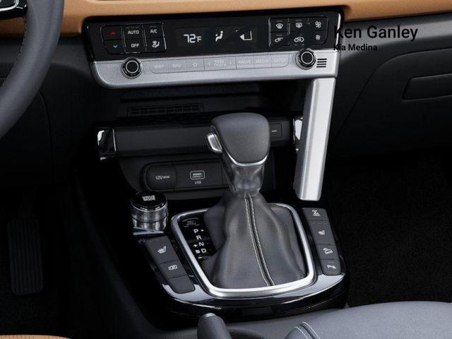 Photo of 2025 Gravity Gray Kia Seltos