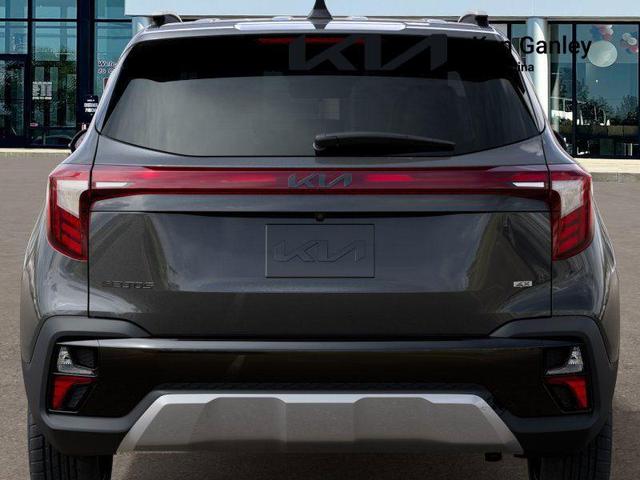 Photo of 2025 Gravity Gray Kia Seltos