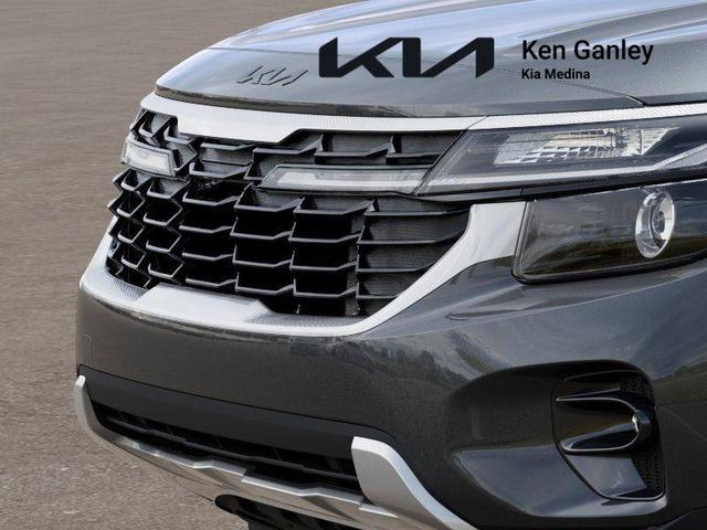 Photo of 2025 Gravity Gray Kia Seltos