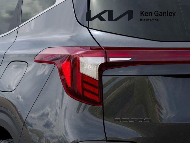 Photo of 2025 Gravity Gray Kia Seltos