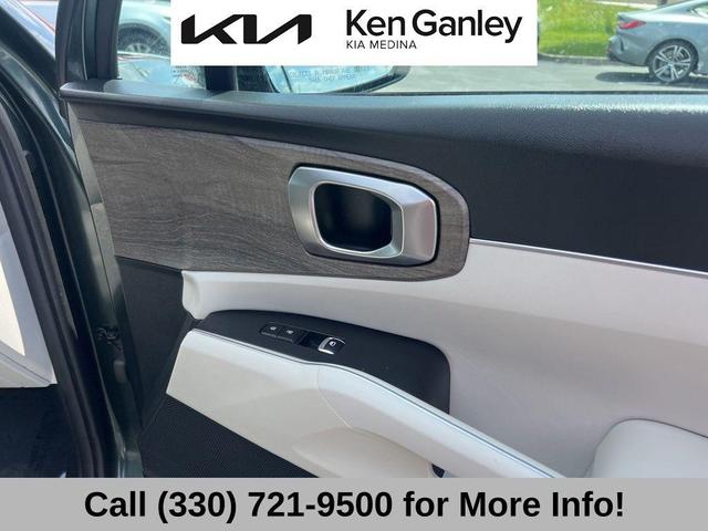 Photo of 2023 Aruba Green Kia Sorento