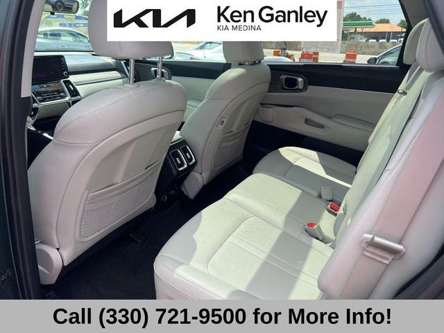 Photo of 2023 Aruba Green Kia Sorento