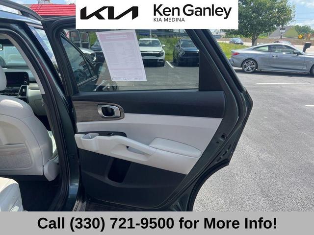 Photo of 2023 Aruba Green Kia Sorento