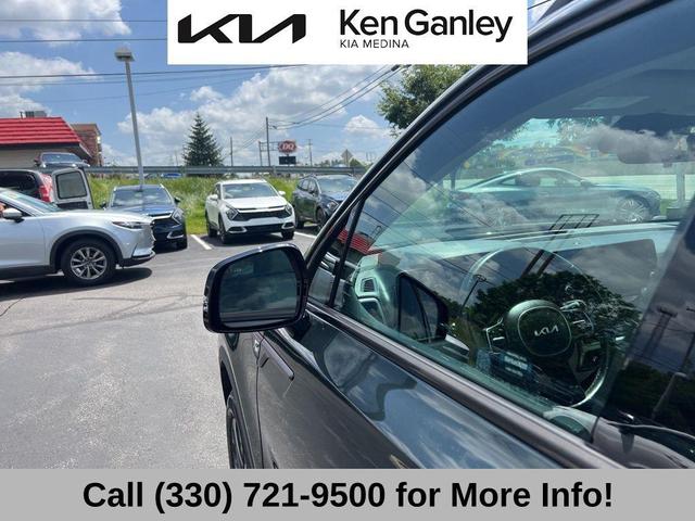 Photo of 2023 Aruba Green Kia Sorento