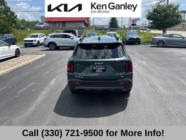 Photo of 2023 Aruba Green Kia Sorento